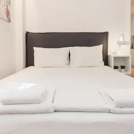 Kipseli New Modern Cosy Apt No 1 *