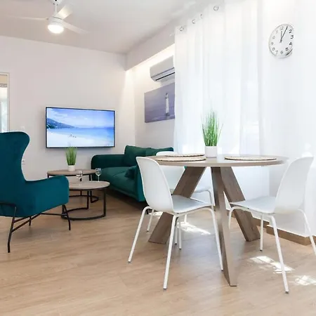 Kipseli New Modern Cosy Apt No 1 Apartment