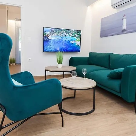 Kipseli New Modern Cosy Apt No 1 *